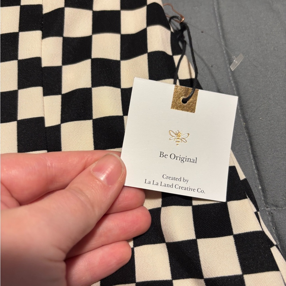ORIGINALITY. Black and Cream Checkered Skirt Juniors Size Large - Picture 3 of 7